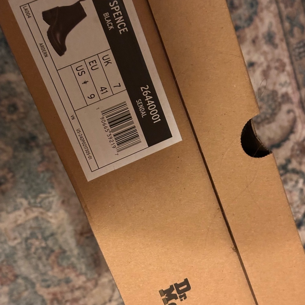 Dr. Martens Spence Boots - Picture 2 of 6